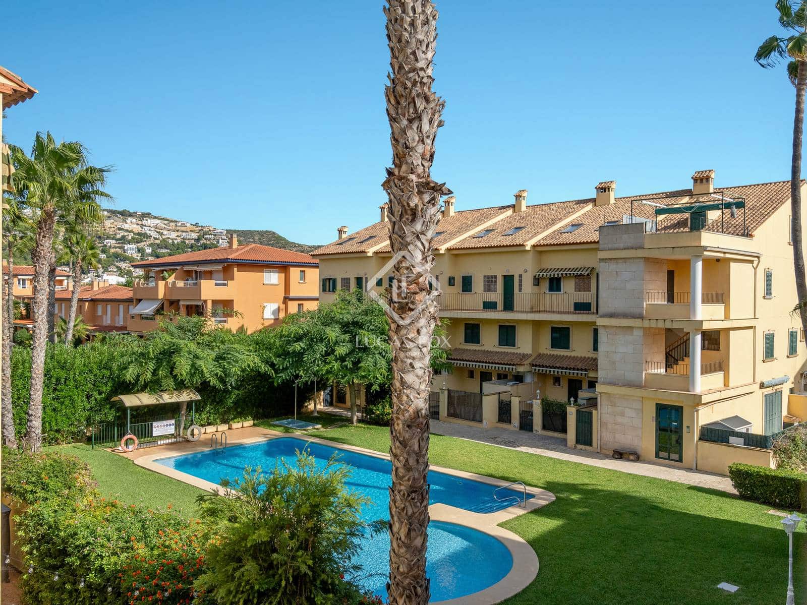 2 bedroom Apartment for sale in Javea / Xabia with pool garage - € 435,000 (Ref: 9338561)