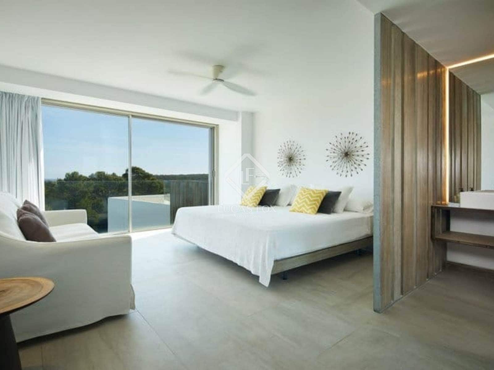 8 soverom Villa til salgs i Portinax med svømmebasseng garasje - € 7 250 000 (Ref: 9338562)