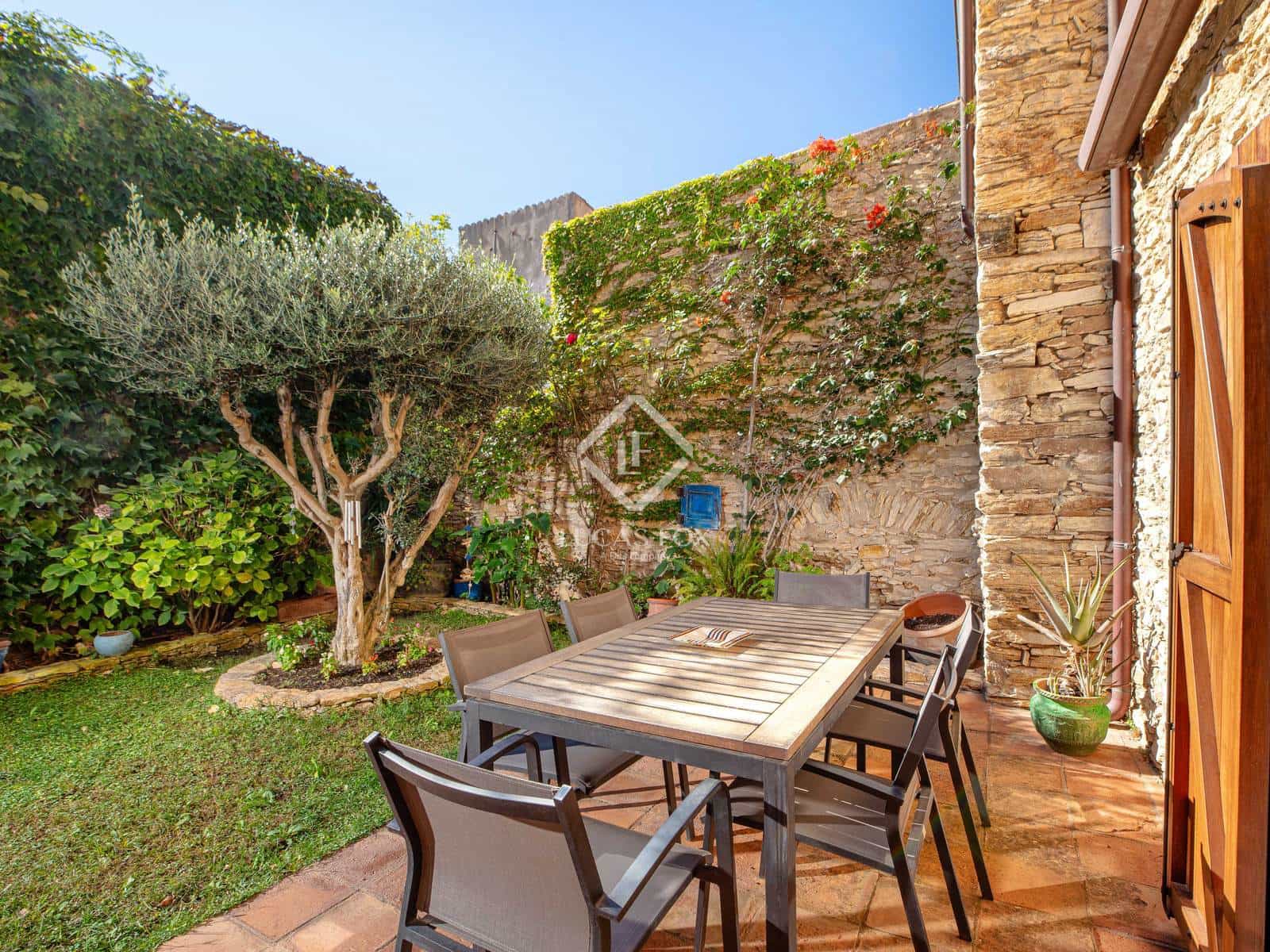 4 bedroom Villa for sale in Begur - € 985,000 (Ref: 9339145)