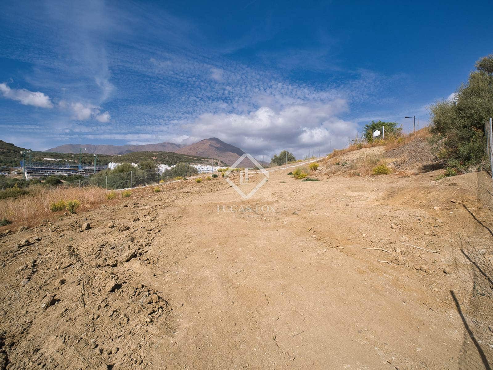 Building Plot for sale in Estepona - € 350,000 (Ref: 9339146)
