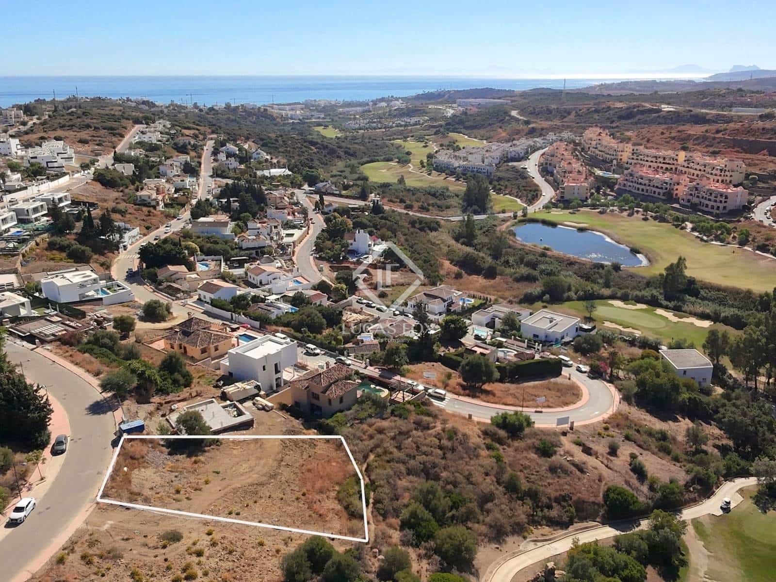 Building Plot for sale in Estepona - € 350,000 (Ref: 9339146)