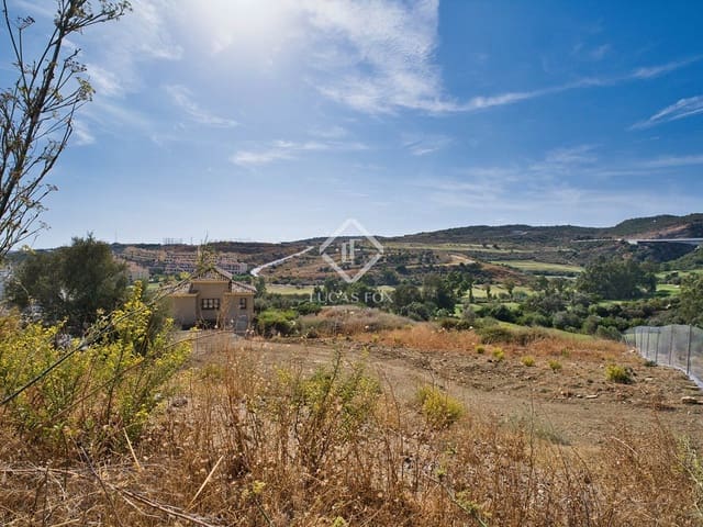 Building Plot for sale in Estepona - € 350,000 (Ref: 9339146)