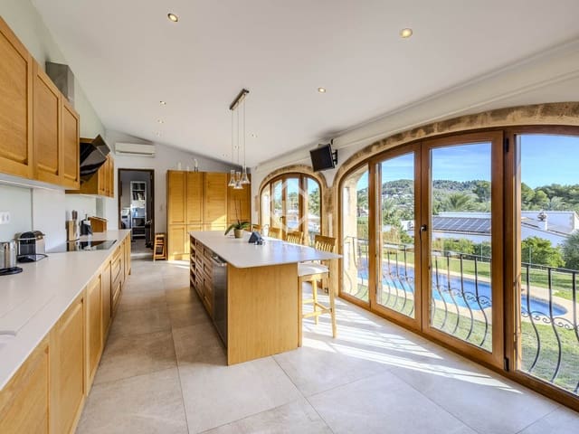 5 quarto Moradia para venda em Javea / Xàbia com piscina garagem - 1 399 000 € (Ref: 9339148)