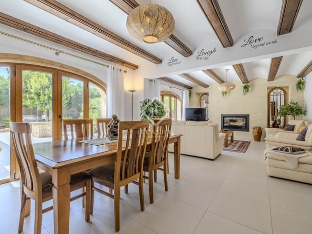 5 quarto Moradia para venda em Javea / Xàbia com piscina garagem - 1 399 000 € (Ref: 9339148)