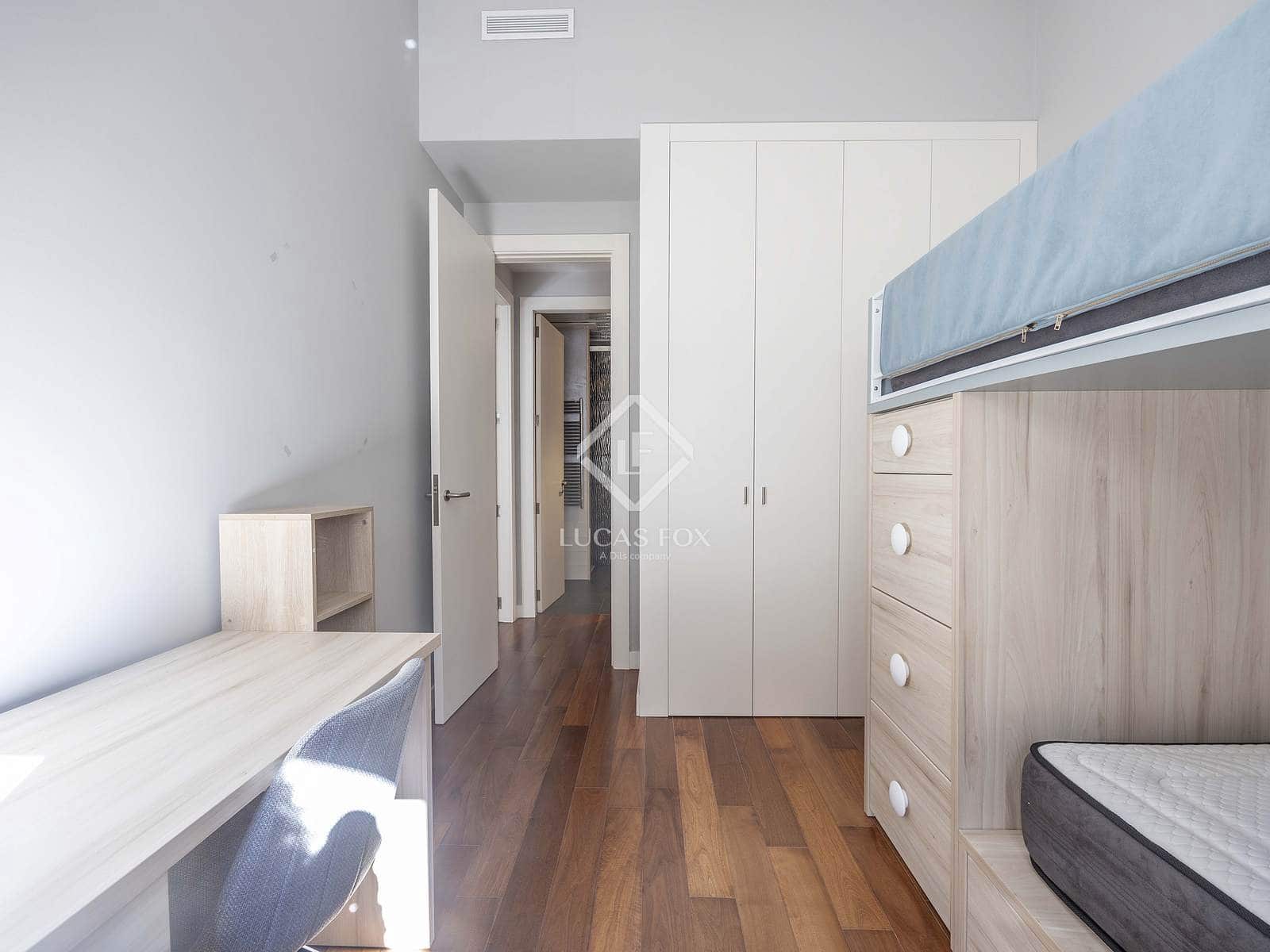 2 sypialnia Penthouse do wynajęcia w Miasto Walencja z garażem - 2 700 € (Ref: 9339149)