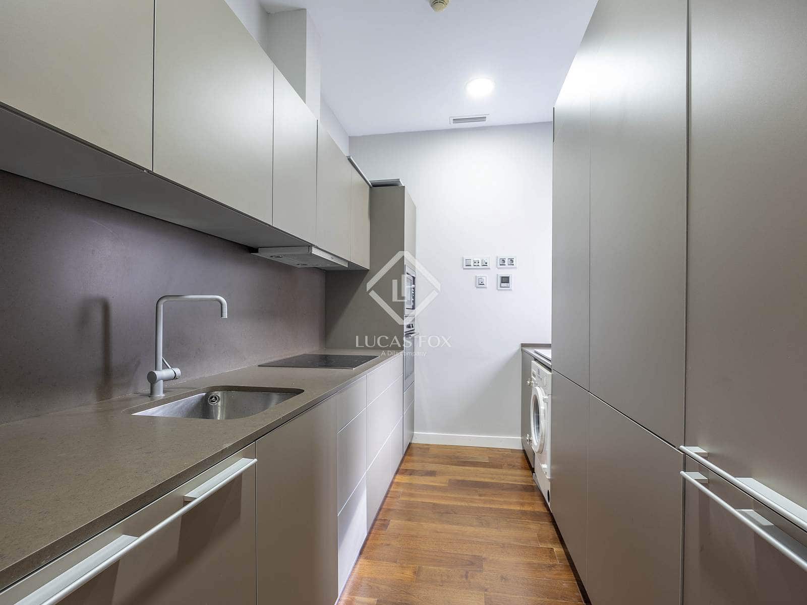 2 sypialnia Penthouse do wynajęcia w Miasto Walencja z garażem - 2 700 € (Ref: 9339149)