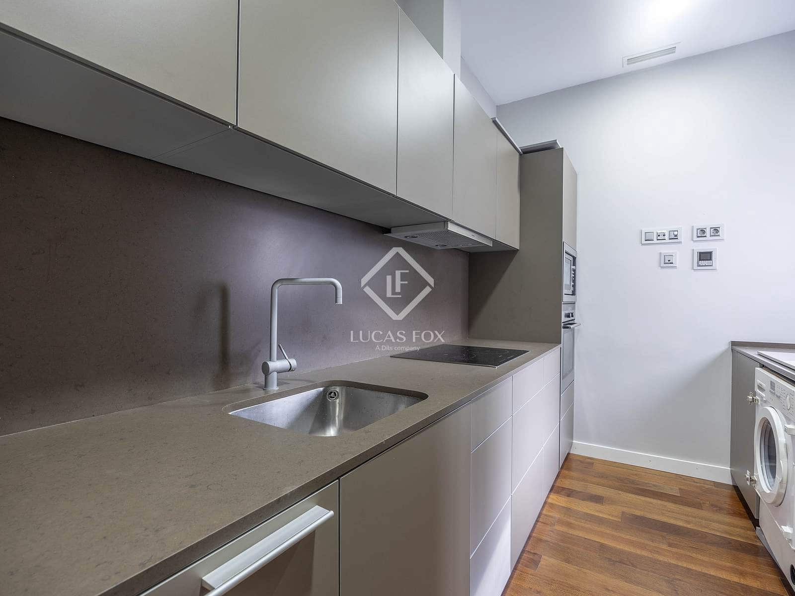 2 sypialnia Penthouse do wynajęcia w Miasto Walencja z garażem - 2 700 € (Ref: 9339149)