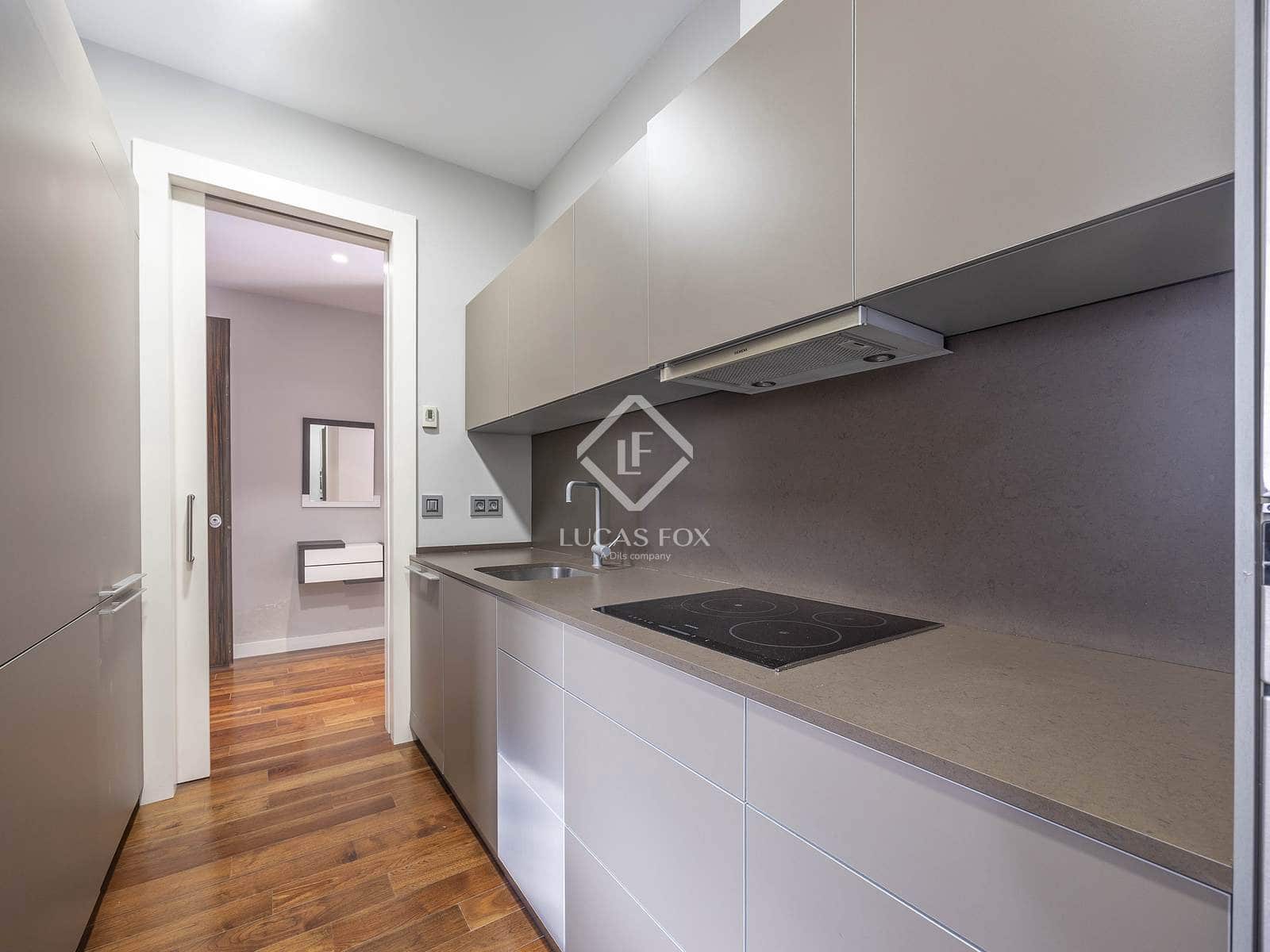 2 sypialnia Penthouse do wynajęcia w Miasto Walencja z garażem - 2 700 € (Ref: 9339149)