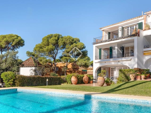 4 bedroom Villa for sale in Llafranc, Palafrugell with pool garage - € 1,730,000 (Ref: 9340083)