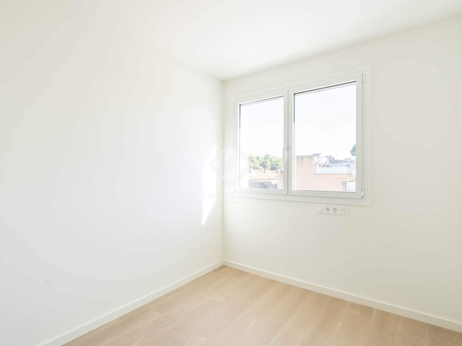 2 bedroom Apartment for rent in Castelldefels with pool garage - € 3,200 (Ref: 9340084)