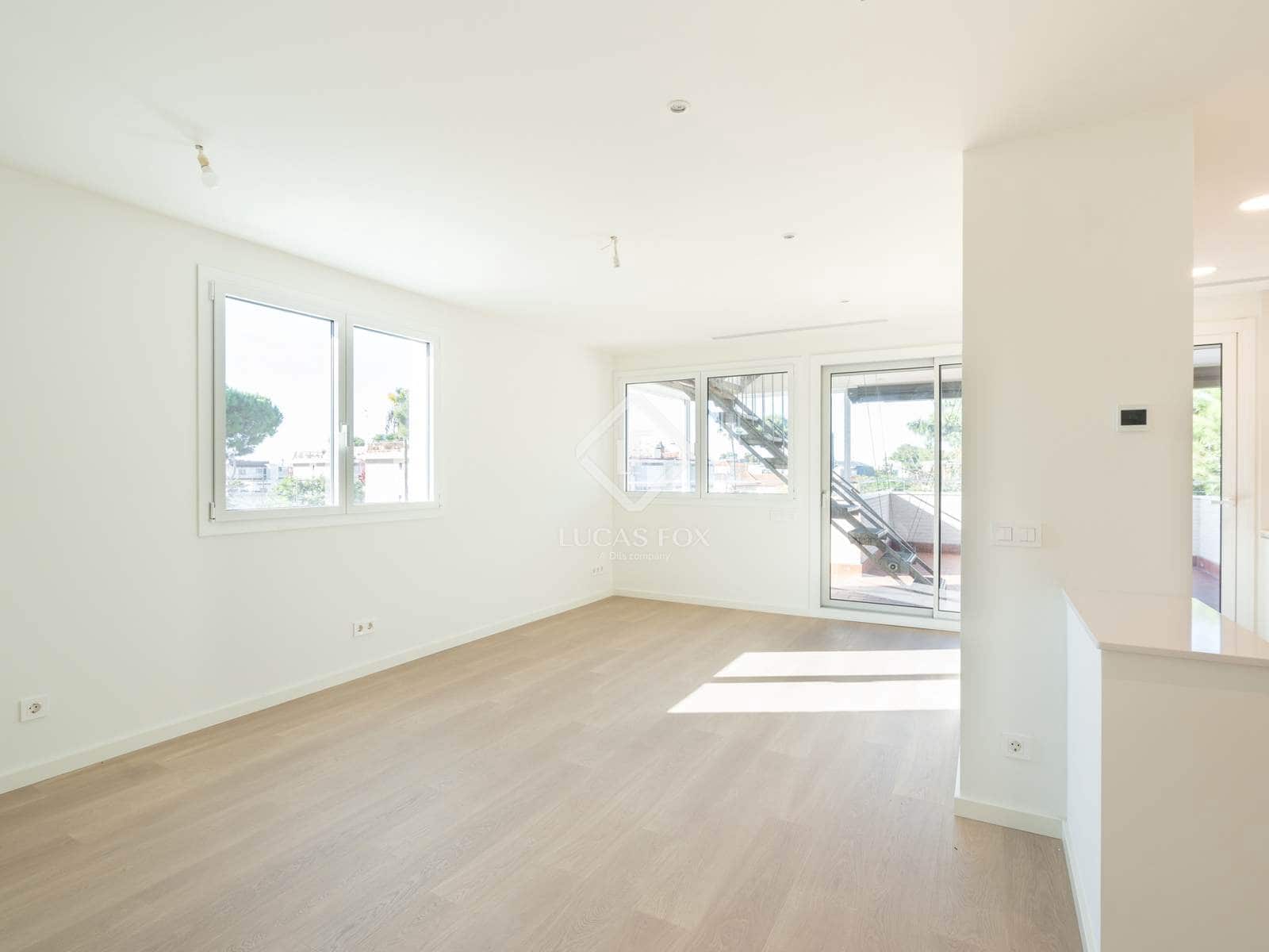 2 bedroom Apartment for rent in Castelldefels with pool garage - € 3,200 (Ref: 9340084)