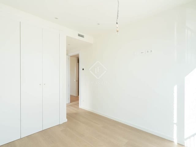 2 bedroom Apartment for rent in Castelldefels with pool garage - € 3,200 (Ref: 9340084)