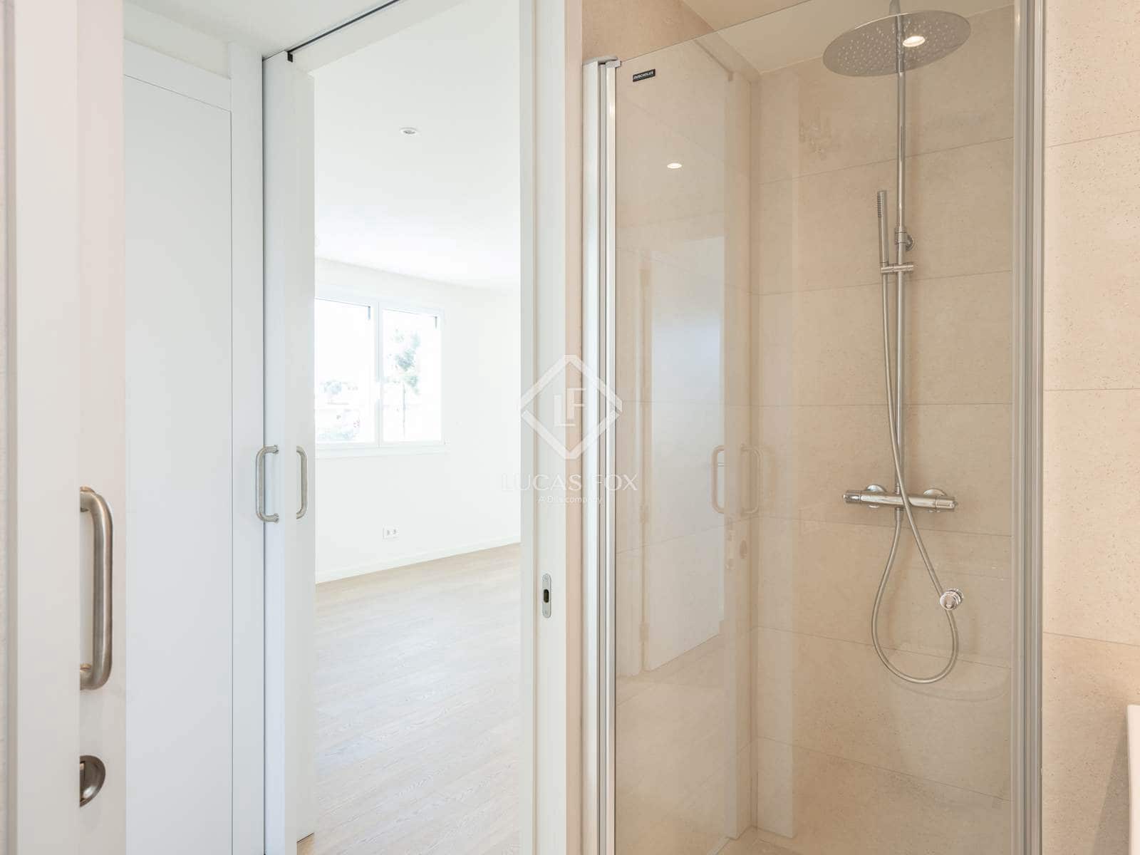 2 bedroom Apartment for rent in Castelldefels with pool garage - € 3,200 (Ref: 9340084)