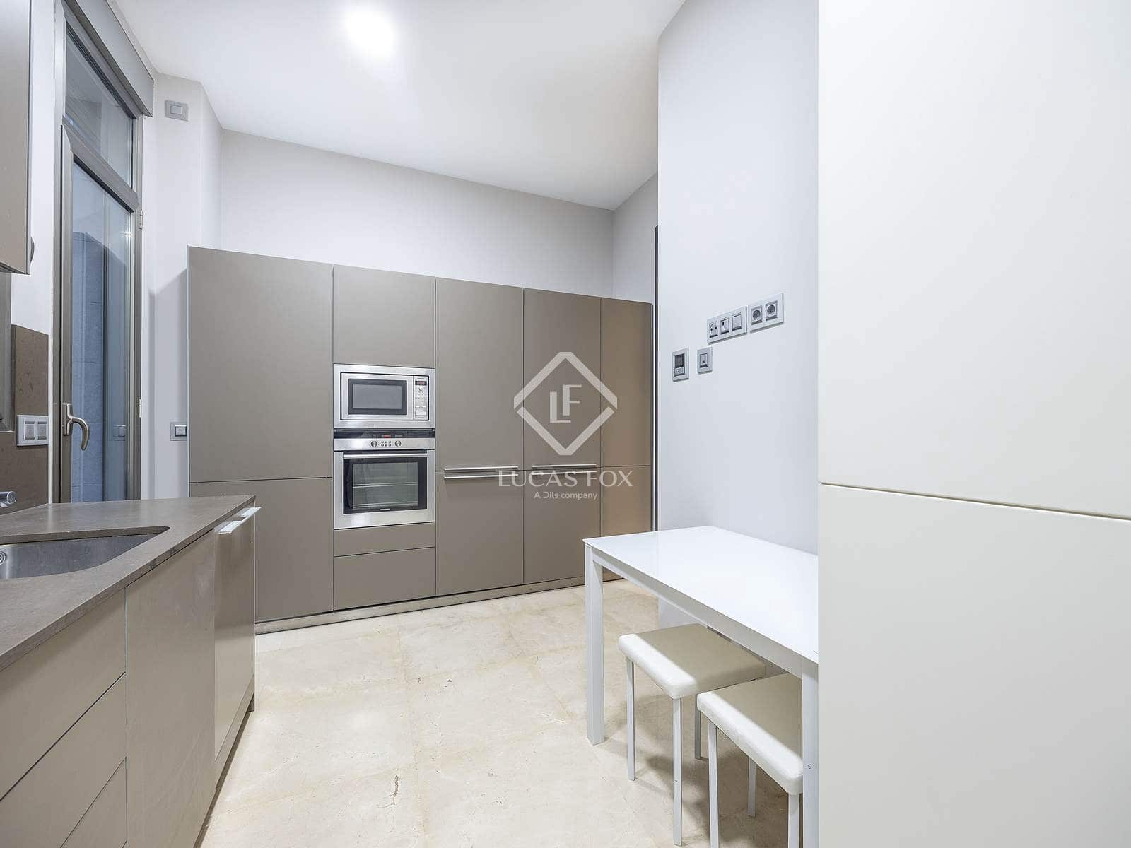 2 makuuhuone Huoneisto vuokrattavana paikassa Valencia kaupunki mukana 
autotalli - 2 500 € (Ref: 9340087)