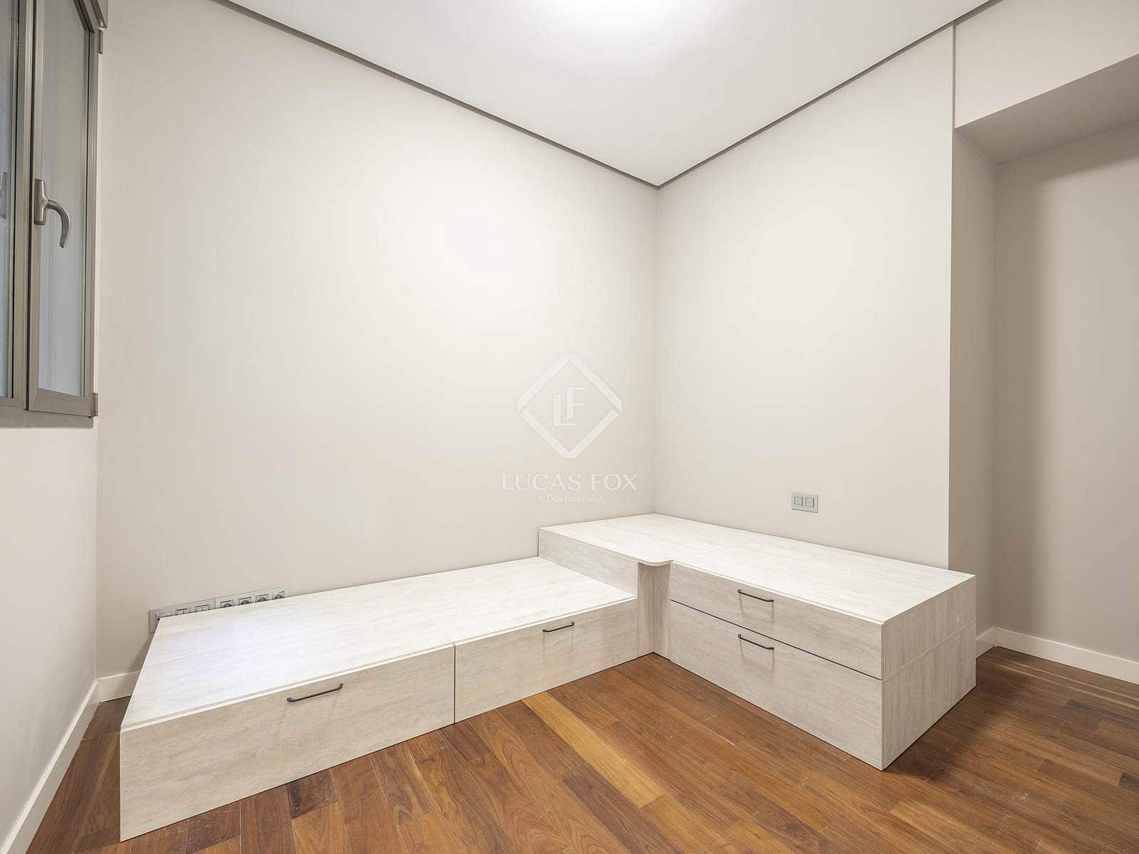 2 makuuhuone Huoneisto vuokrattavana paikassa Valencia kaupunki mukana 
autotalli - 2 500 € (Ref: 9340087)