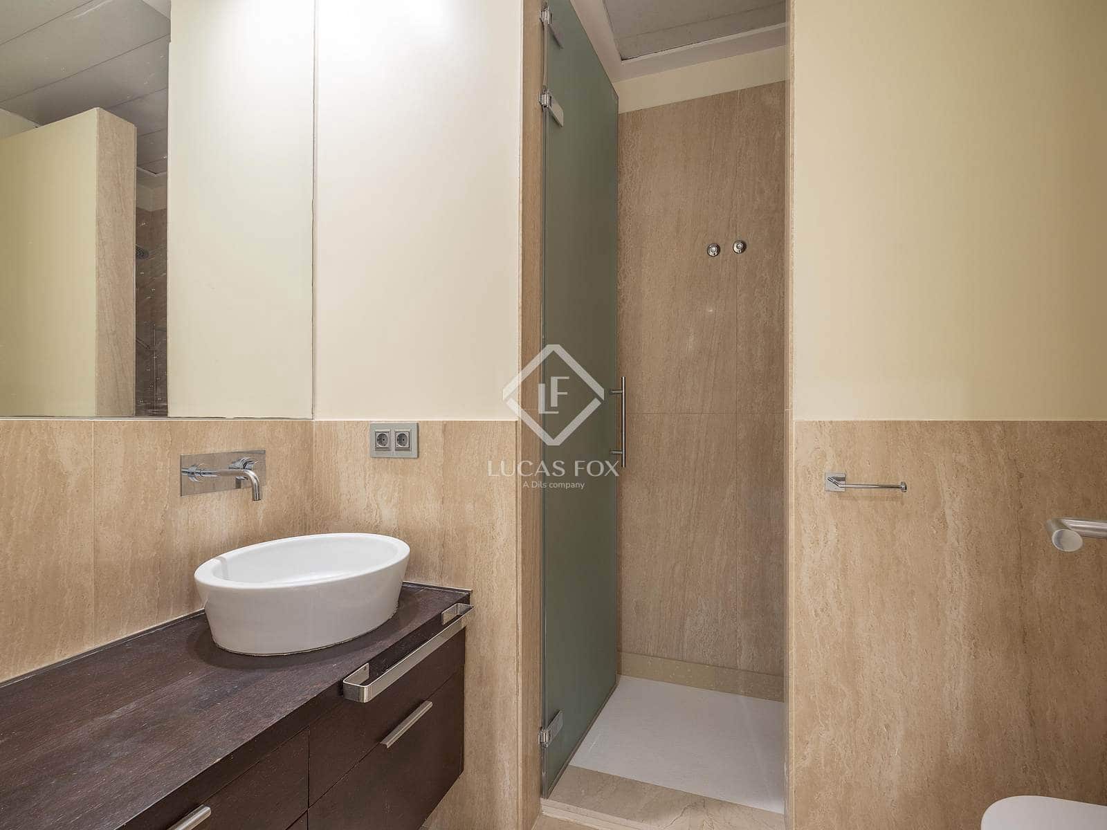 2 makuuhuone Huoneisto vuokrattavana paikassa Valencia kaupunki mukana 
autotalli - 2 500 € (Ref: 9340087)