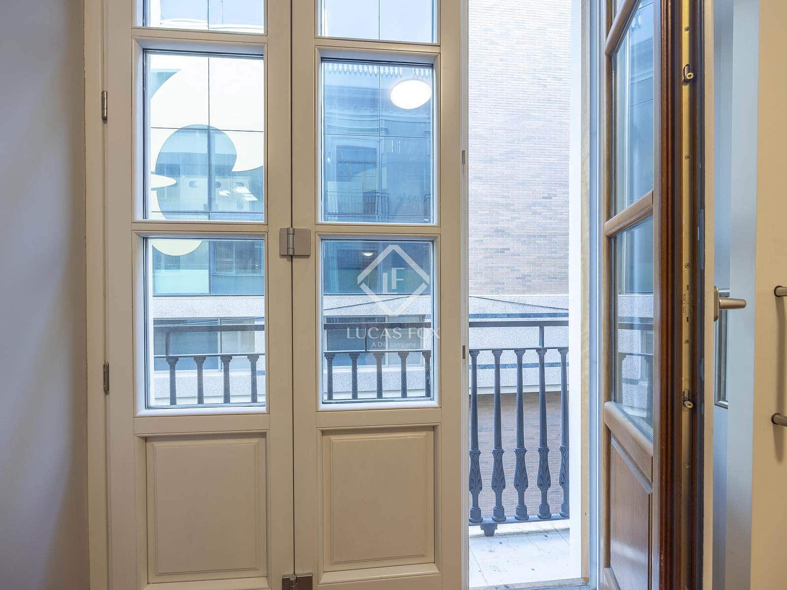 2 makuuhuone Huoneisto vuokrattavana paikassa Valencia kaupunki mukana 
autotalli - 2 500 € (Ref: 9340087)