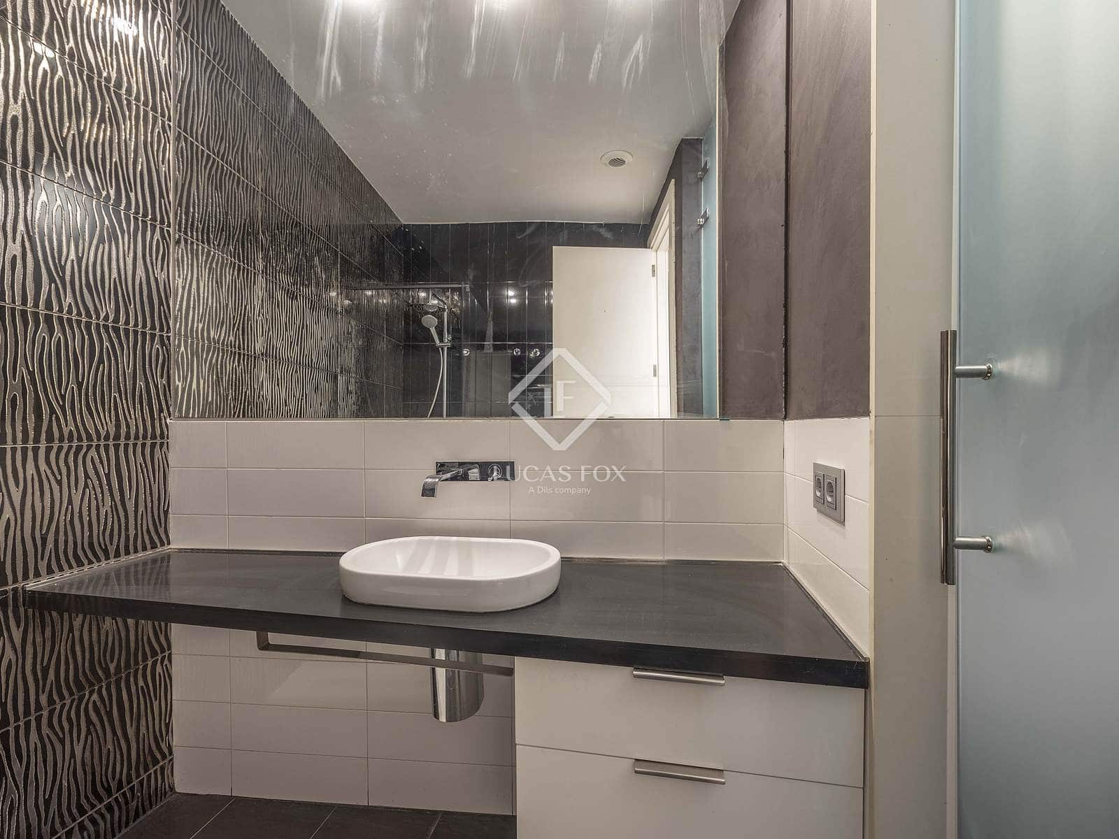 2 makuuhuone Huoneisto vuokrattavana paikassa Valencia kaupunki mukana 
autotalli - 2 500 € (Ref: 9340087)