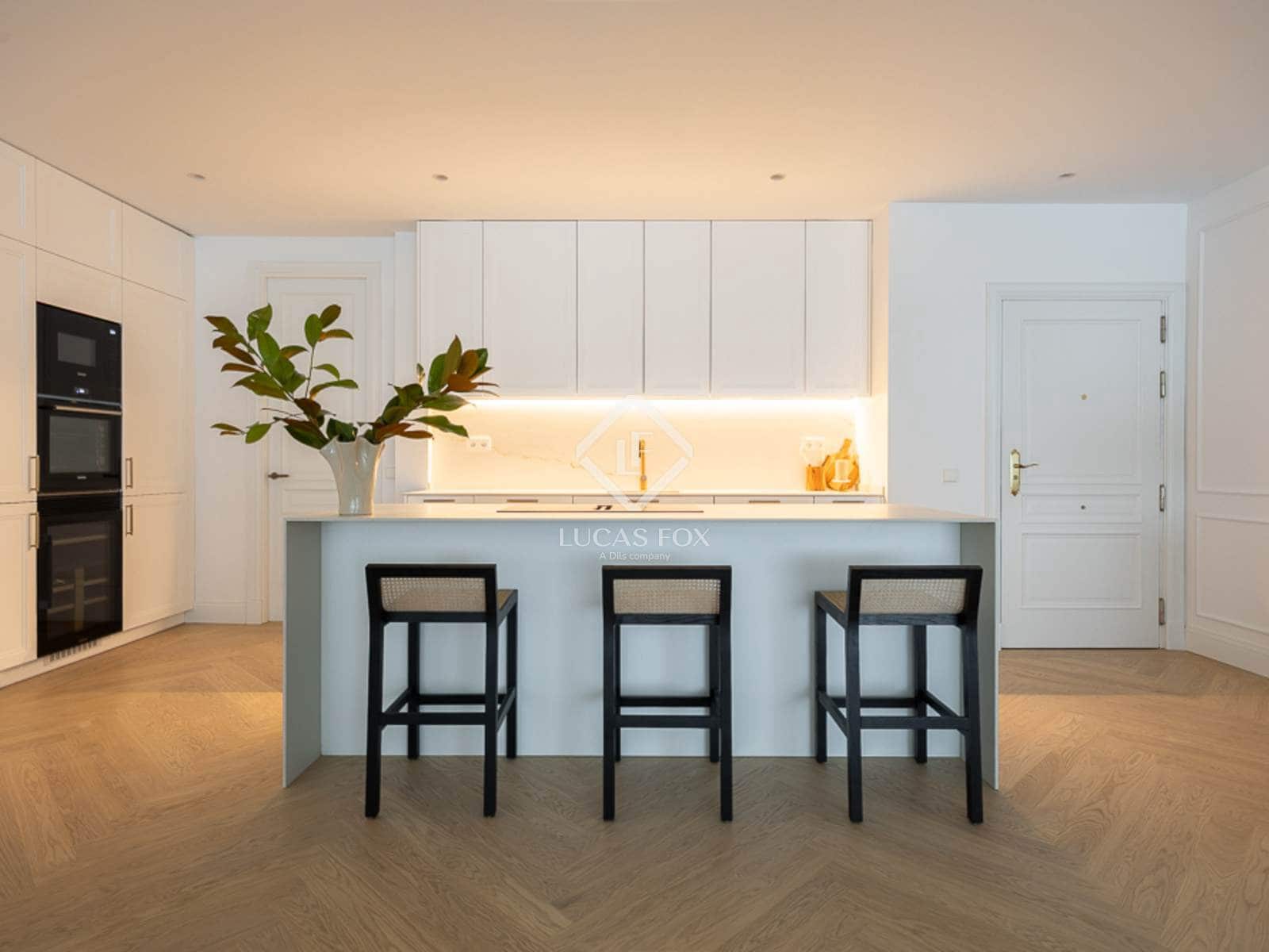 4 slaapkamer Appartement te koop in Madrid stad - € 3.750.000 (Ref: 9340088)