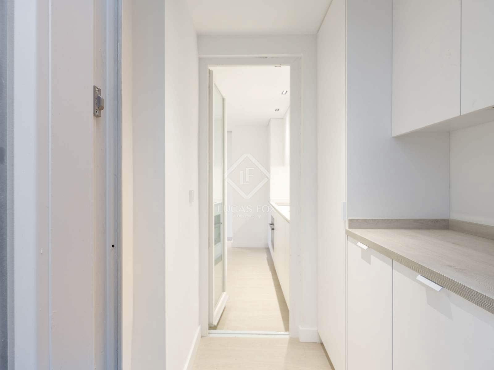 3 sovrum Lägenhet att hyra i Valencia stad - 2 600 € (Ref: 9340180)