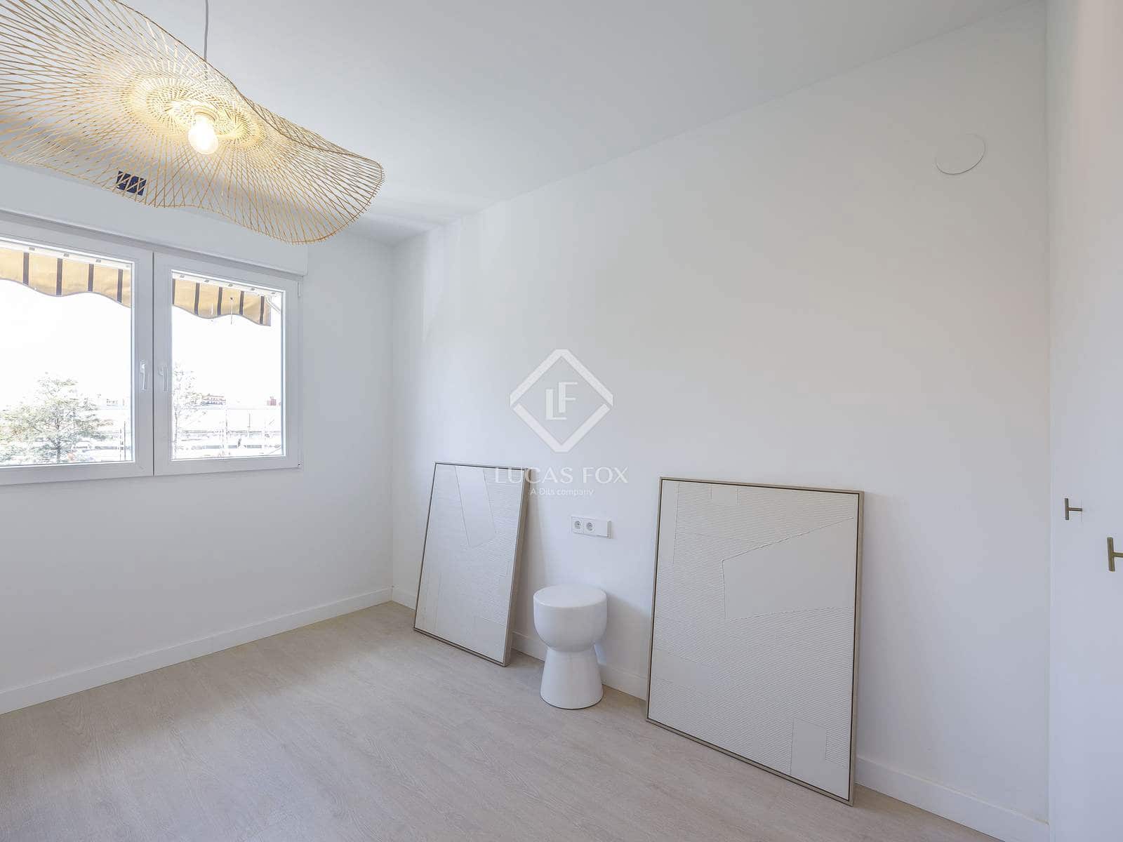 3 sovrum Lägenhet att hyra i Valencia stad - 2 600 € (Ref: 9340180)