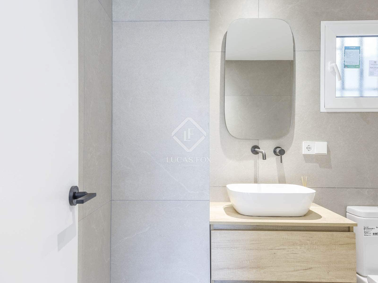 3 sovrum Lägenhet att hyra i Valencia stad - 2 600 € (Ref: 9340180)