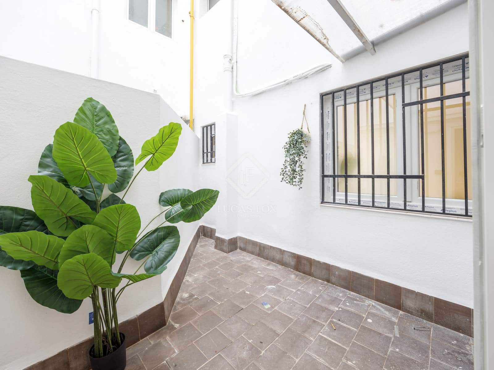 3 sovrum Lägenhet att hyra i Valencia stad - 2 600 € (Ref: 9340180)