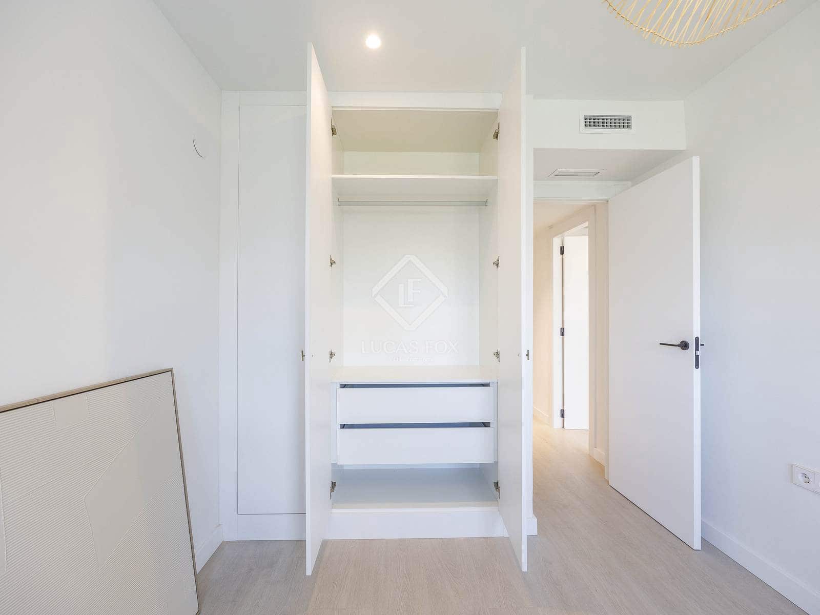 3 sovrum Lägenhet att hyra i Valencia stad - 2 600 € (Ref: 9340180)