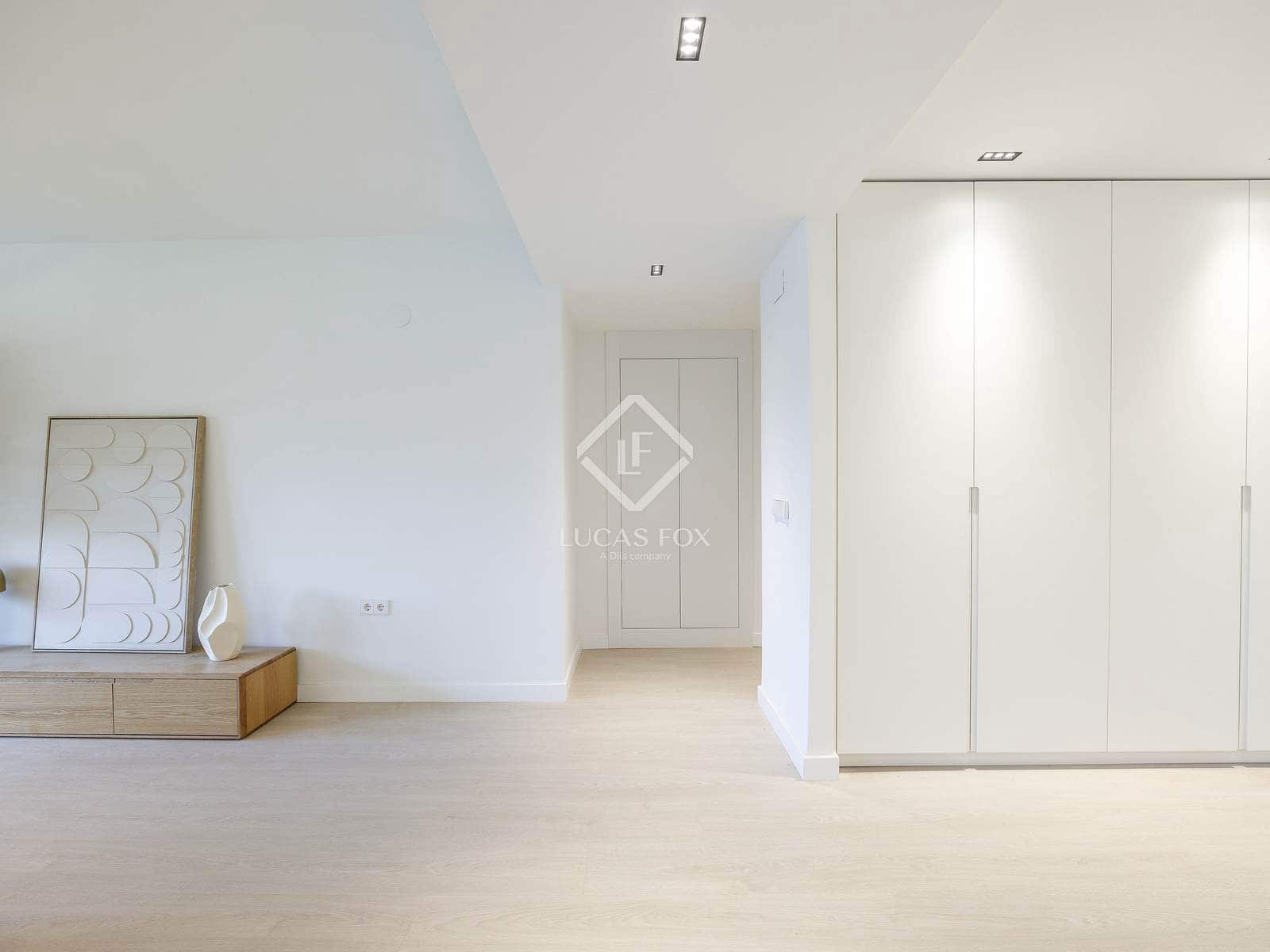 3 sovrum Lägenhet att hyra i Valencia stad - 2 600 € (Ref: 9340180)