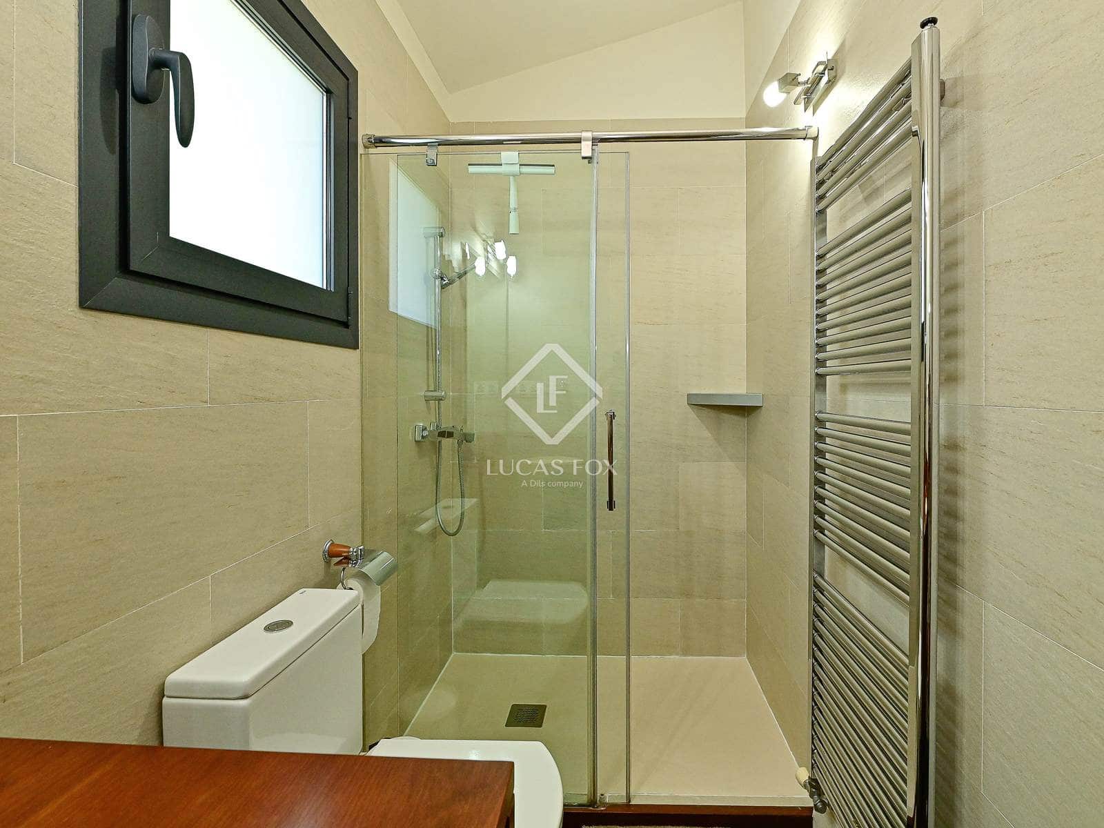 3 soverom Villa til salgs i Santa Cristina d'Aro med svømmebasseng garasje - € 585 000 (Ref: 9340181)