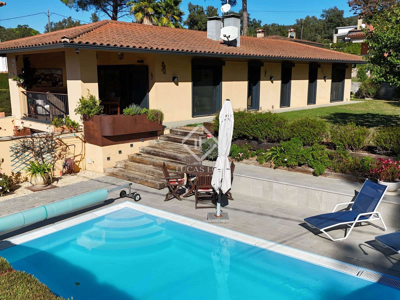 3 soverom Villa til salgs i Santa Cristina d'Aro med svømmebasseng garasje - € 585 000 (Ref: 9340181)