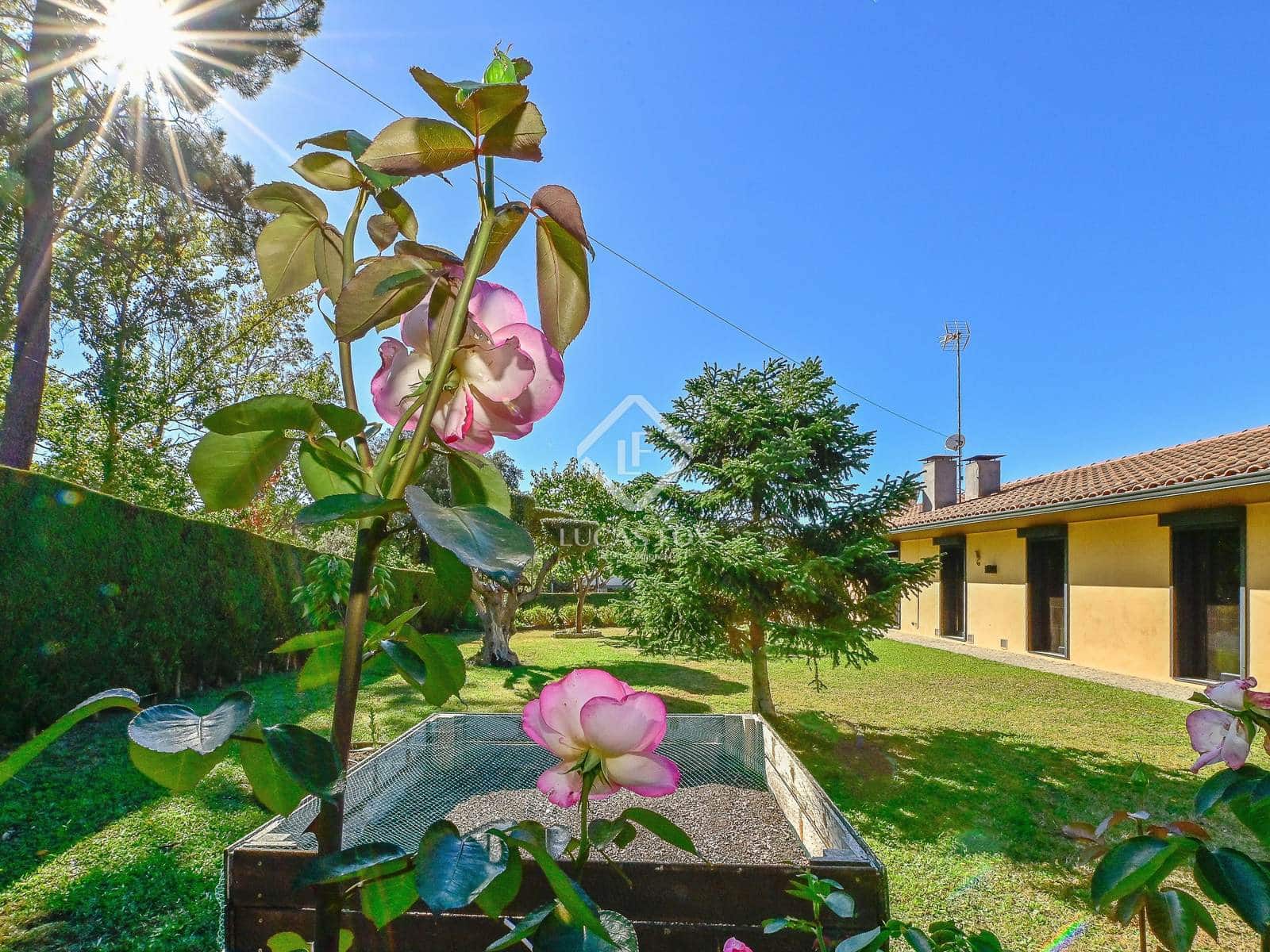 3 soverom Villa til salgs i Santa Cristina d'Aro med svømmebasseng garasje - € 585 000 (Ref: 9340181)