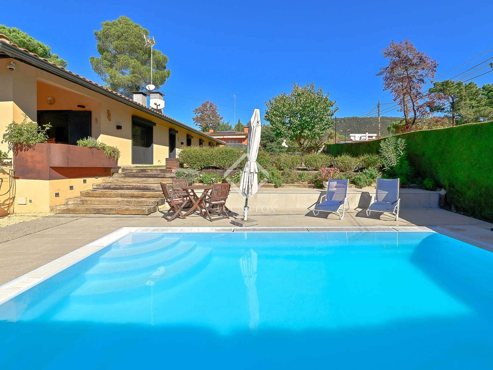 3 soverom Villa til salgs i Santa Cristina d'Aro med svømmebasseng garasje - € 585 000 (Ref: 9340181)