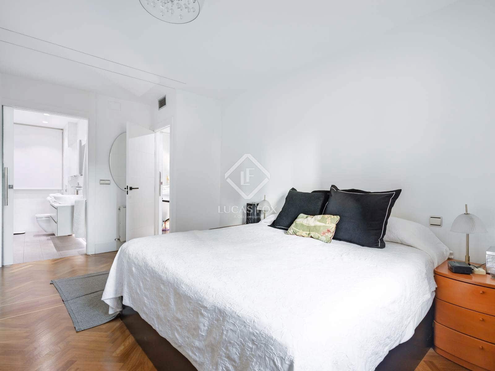 3 quarto Apartamento para venda em Madrid cidade com piscina garagem - 1 250 000 € (Ref: 9340258)