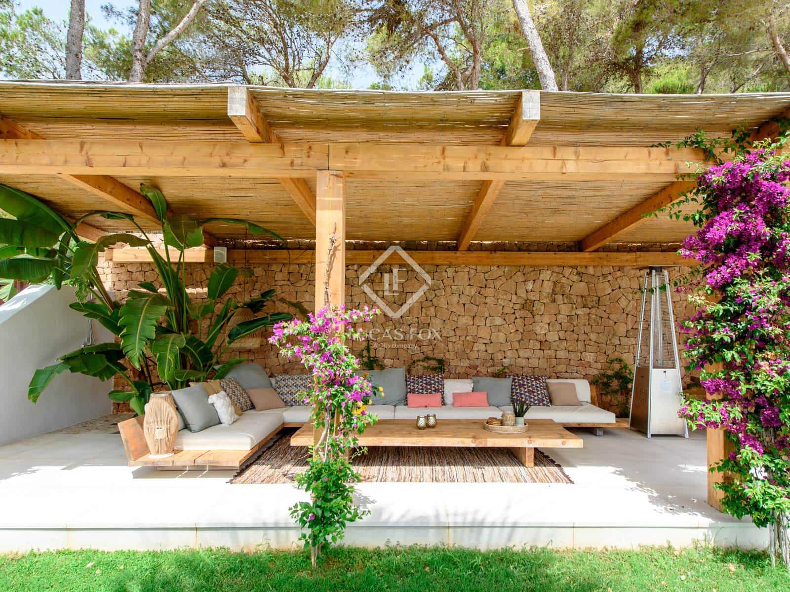 6 chambre Villa/Maison à vendre à Es Cubells avec piscine garage - 4 850 000 € (Ref: 9340260)