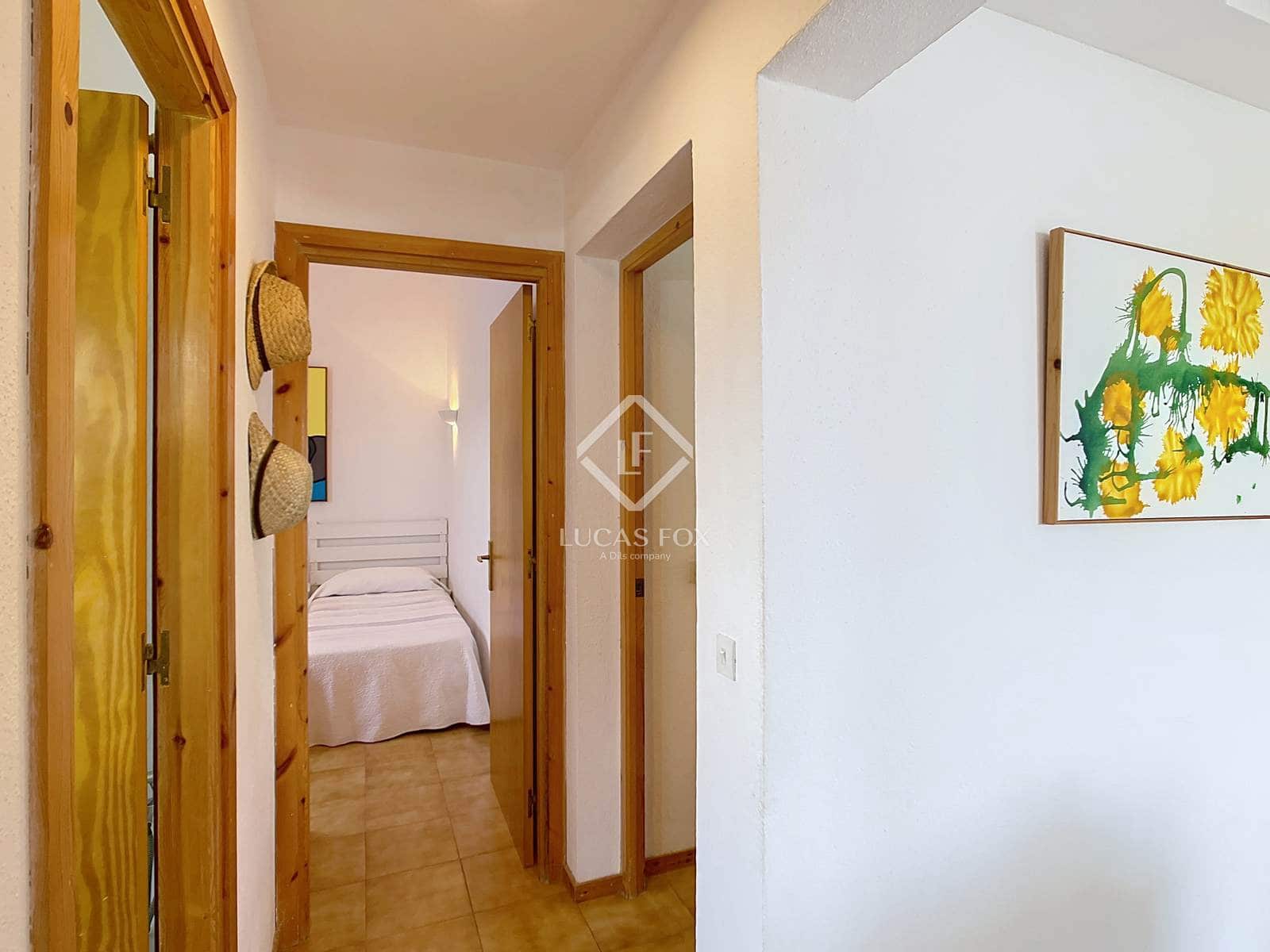 3 soverom Villa til salgs i Ciutadella de Menorca med svømmebasseng garasje - € 595 000 (Ref: 9340262)