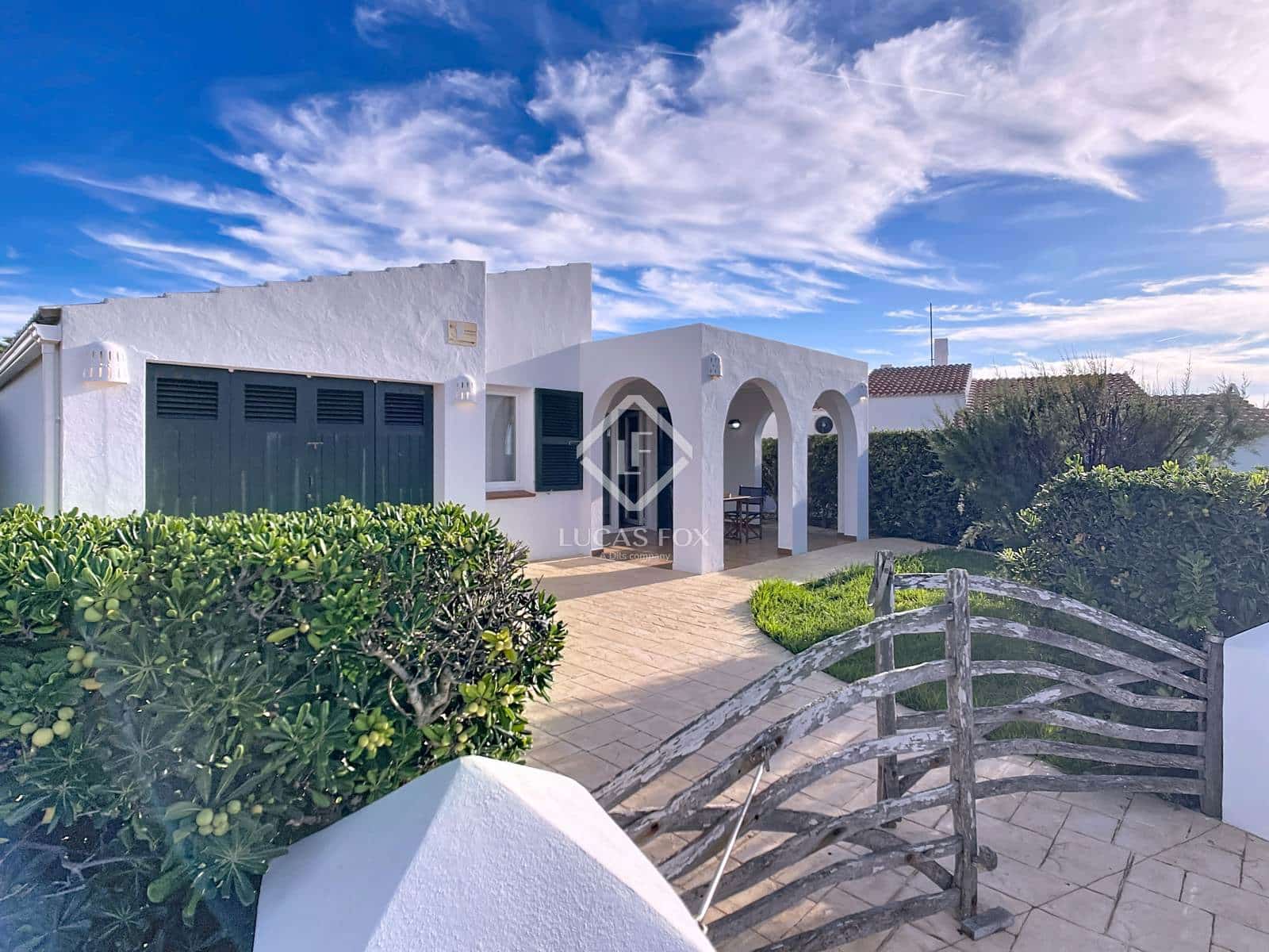 3 soverom Villa til salgs i Ciutadella de Menorca med svømmebasseng garasje - € 595 000 (Ref: 9340262)