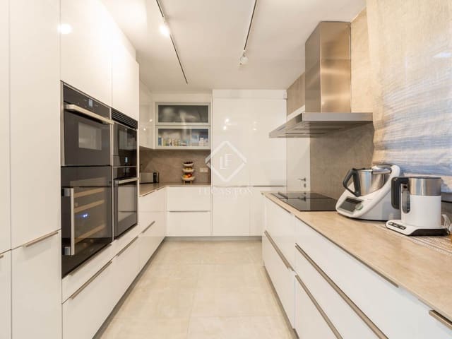 4 soverom Villa til salgs i Sant Cugat del Vallès med svømmebasseng garasje - € 1 980 000 (Ref: 9340264)