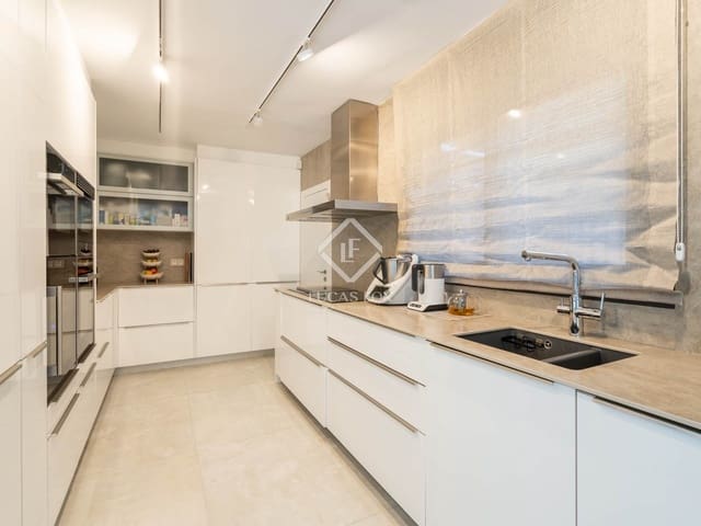 4 soverom Villa til salgs i Sant Cugat del Vallès med svømmebasseng garasje - € 1 980 000 (Ref: 9340264)