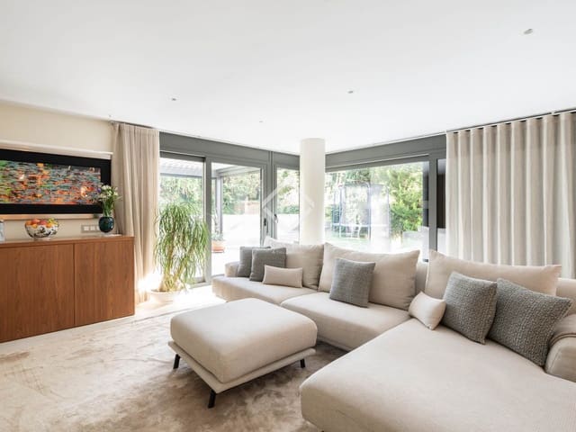 4 soverom Villa til salgs i Sant Cugat del Vallès med svømmebasseng garasje - € 1 980 000 (Ref: 9340264)