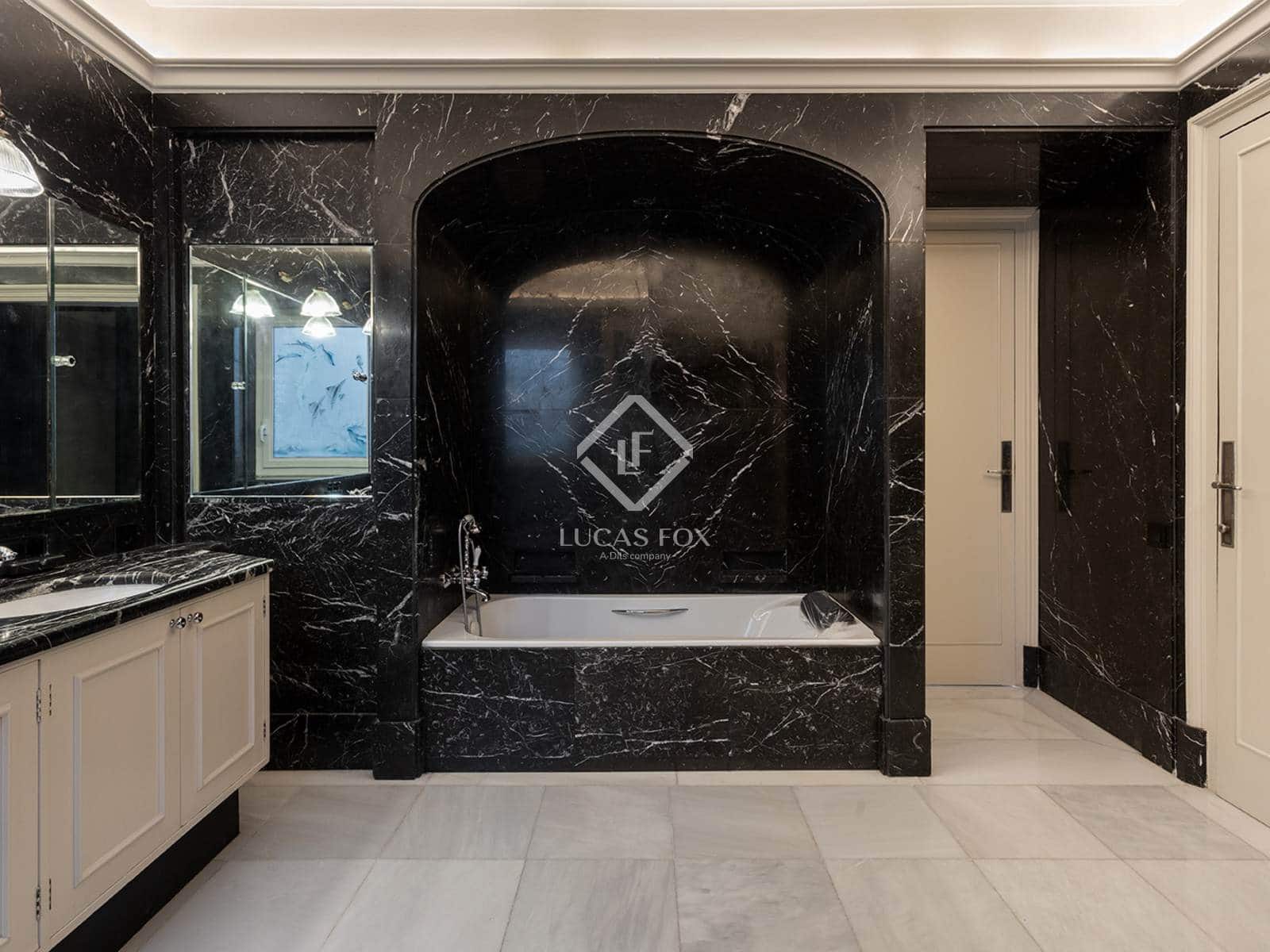 5 quarto Apartamento para arrendar em Barcelona cidade - 20 000 € (Ref: 9343409)