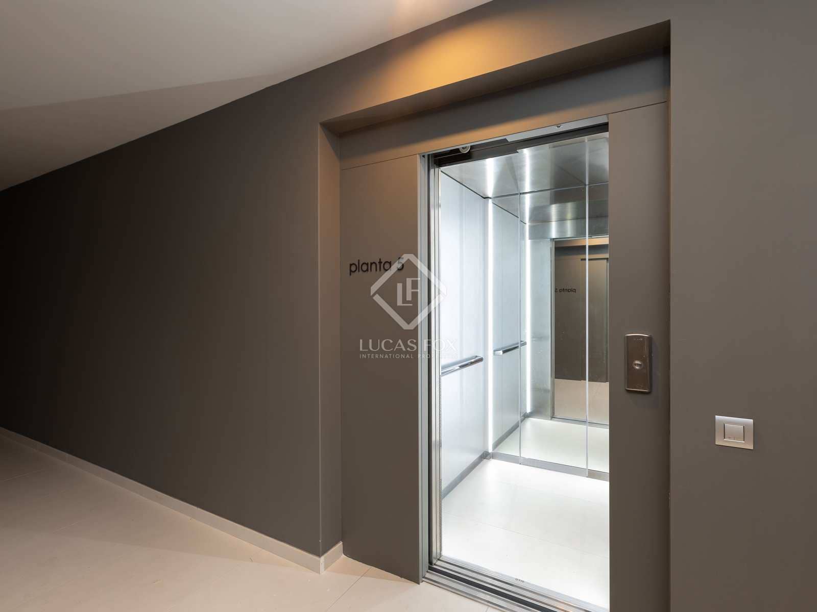 2 slaapkamer Appartement te koop in Lloret de Mar met garage - € 365.000 (Ref: 9343807)