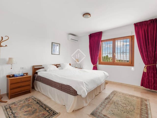 7 bedroom Villa for sale in Calpe / Calp with pool garage - € 850,000 (Ref: 9344064)