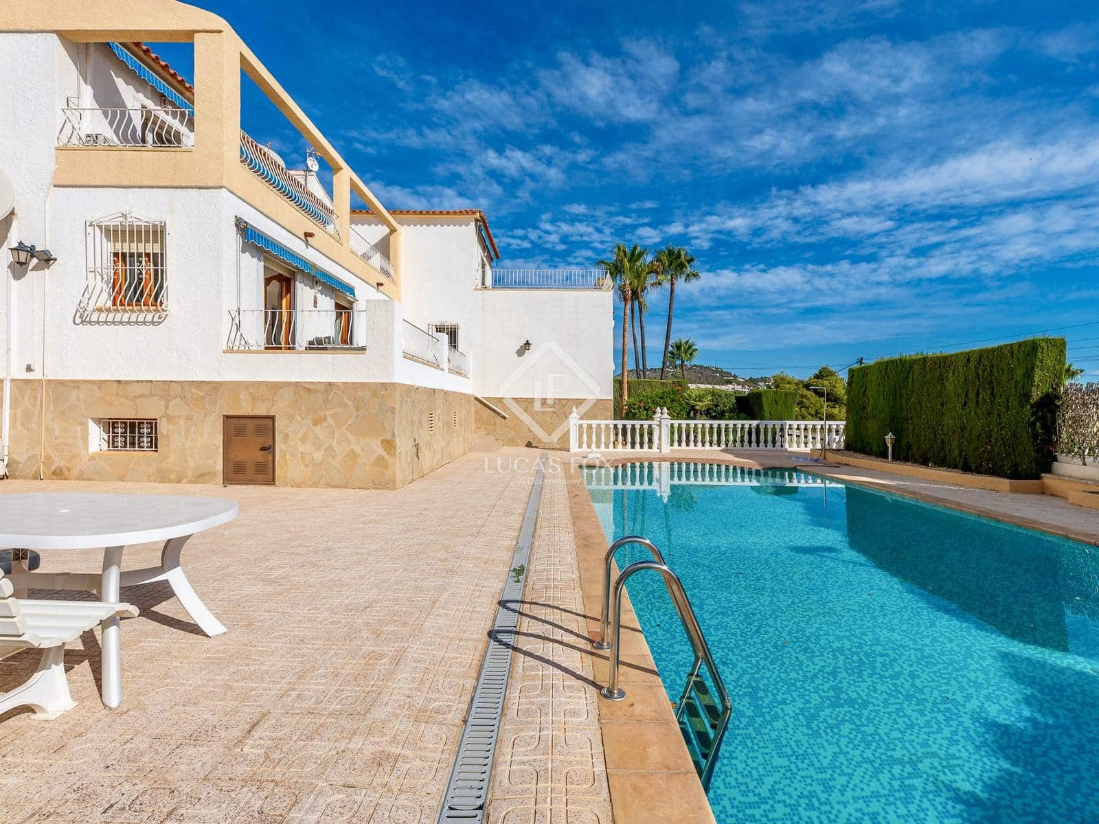 7 sypialnia Willa na sprzedaż w Calpe / Calp z basenem garażem - 850 000 € (Ref: 9344064)