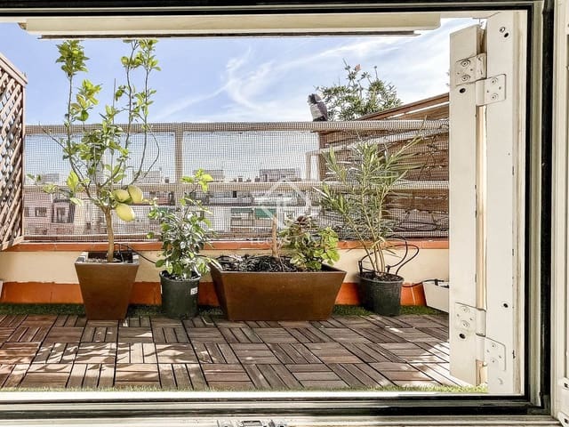 4 soveværelse Penthouse til salg i Barcelona by - € 768.500 (Ref: 9344065)