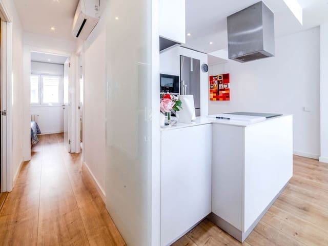 3 bedroom Penthouse for sale in Sitges with pool garage - € 950,000 (Ref: 9344172)