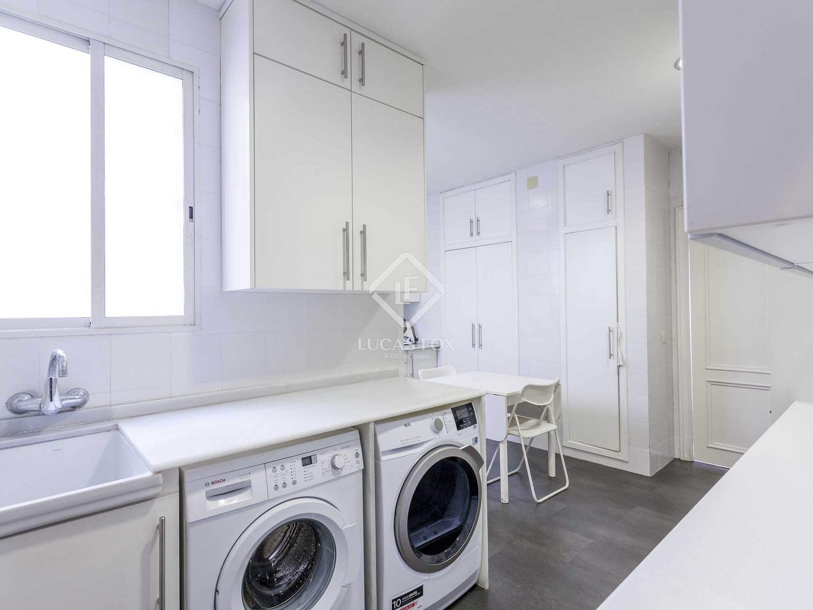 4 sypialnia Apartament do wynajęcia w Miasto Walencja - 3 400 € (Ref: 9344173)