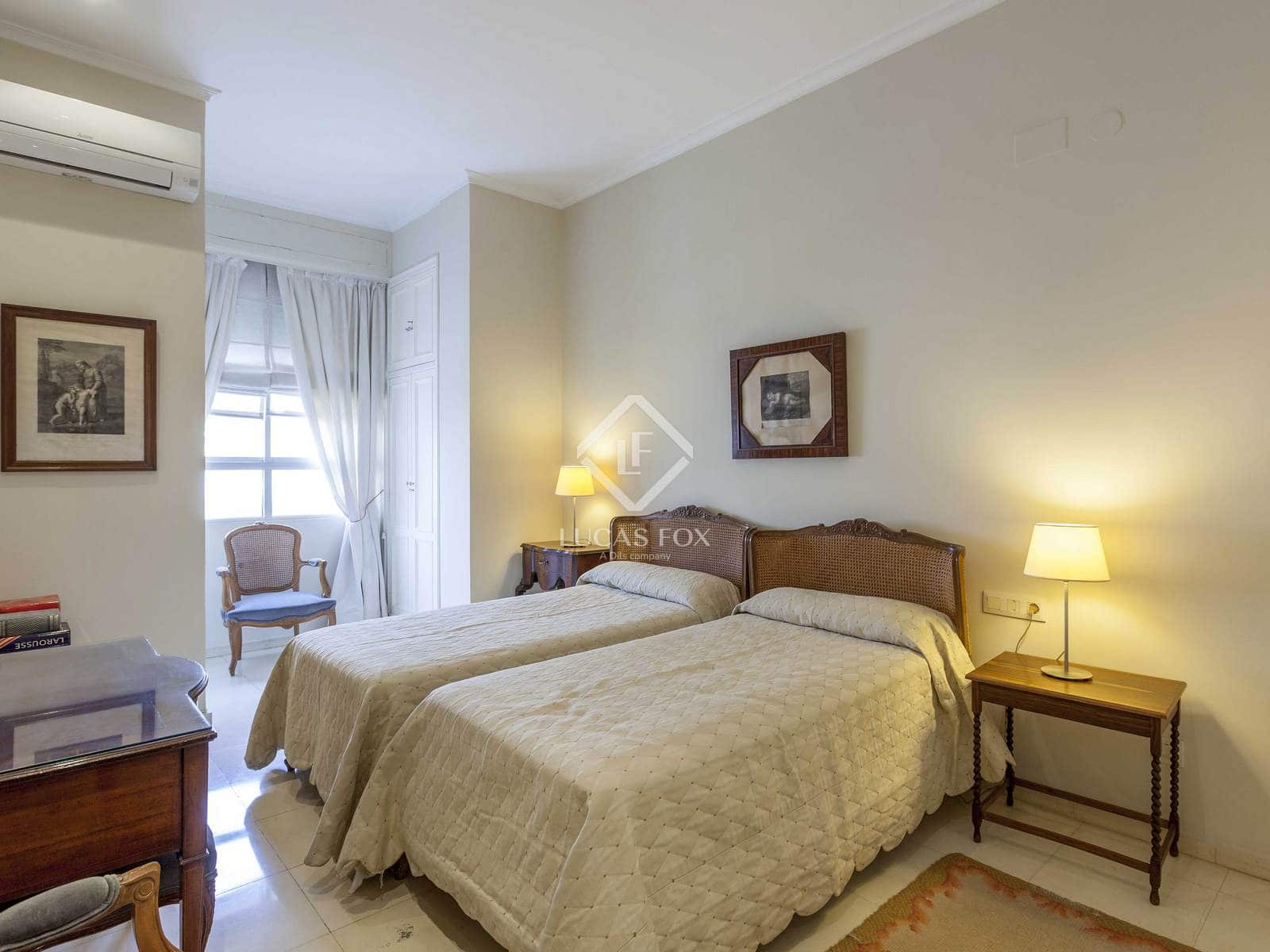 4 sypialnia Apartament do wynajęcia w Miasto Walencja - 3 400 € (Ref: 9344173)