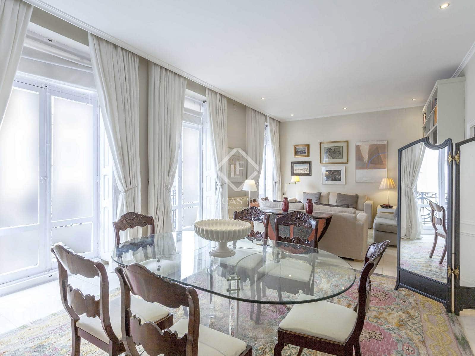 4 sypialnia Apartament do wynajęcia w Miasto Walencja - 3 400 € (Ref: 9344173)