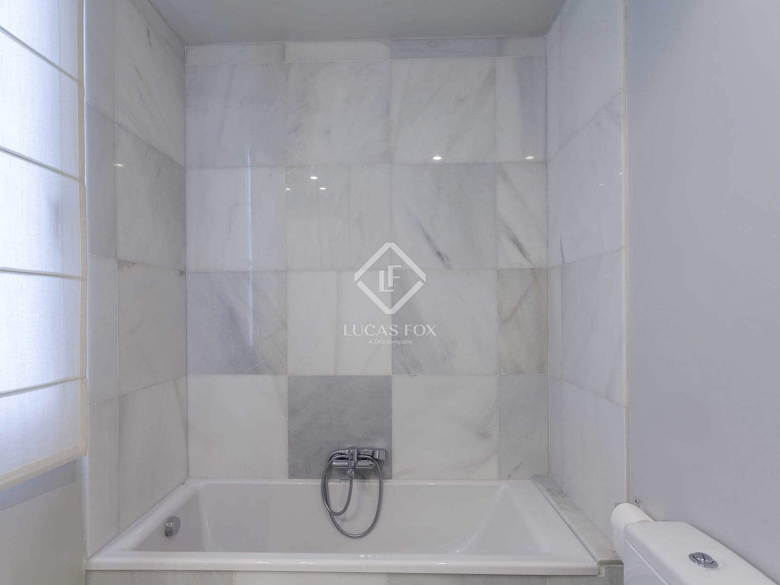 4 sypialnia Apartament do wynajęcia w Miasto Walencja - 3 400 € (Ref: 9344173)